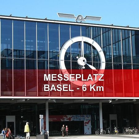 Hotel Restaurant Tivoli - Basel Airport อูแน็งก์ ภายนอก รูปภาพ