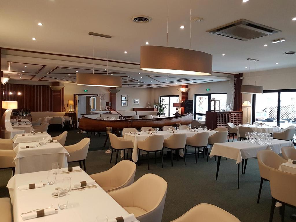 Hotel Restaurant Tivoli - Basel Airport อูแน็งก์ ภายนอก รูปภาพ
