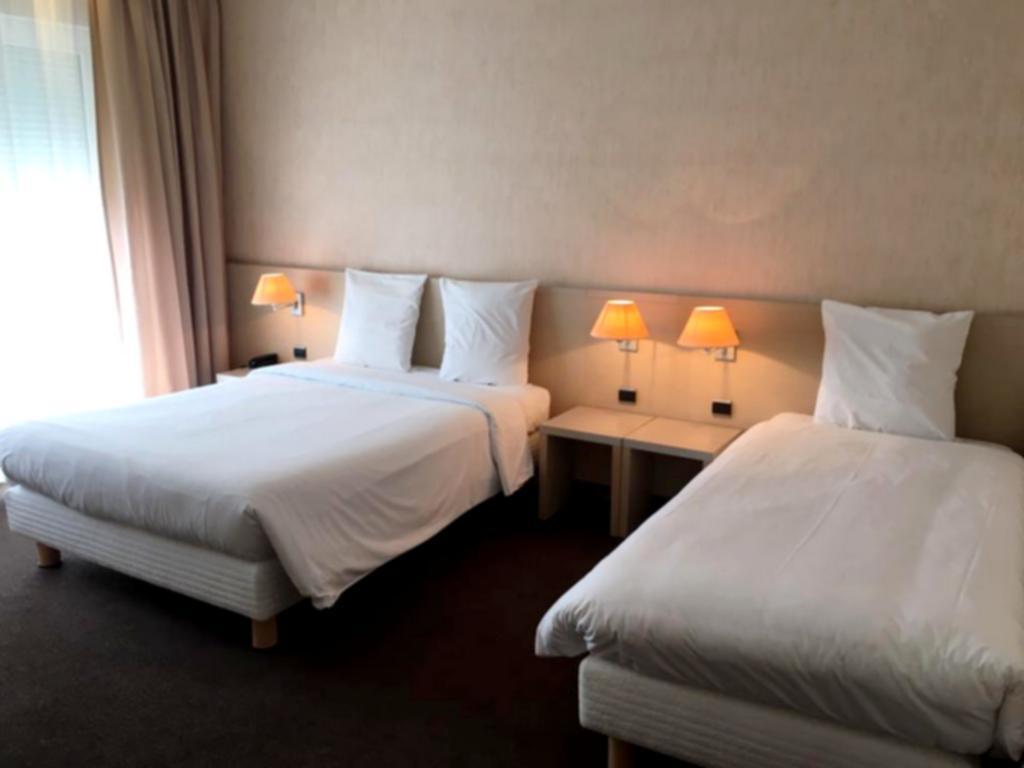 Hotel Restaurant Tivoli - Basel Airport อูแน็งก์ ภายนอก รูปภาพ