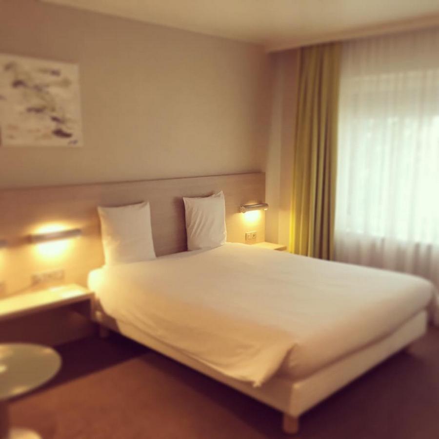 Hotel Restaurant Tivoli - Basel Airport อูแน็งก์ ภายนอก รูปภาพ